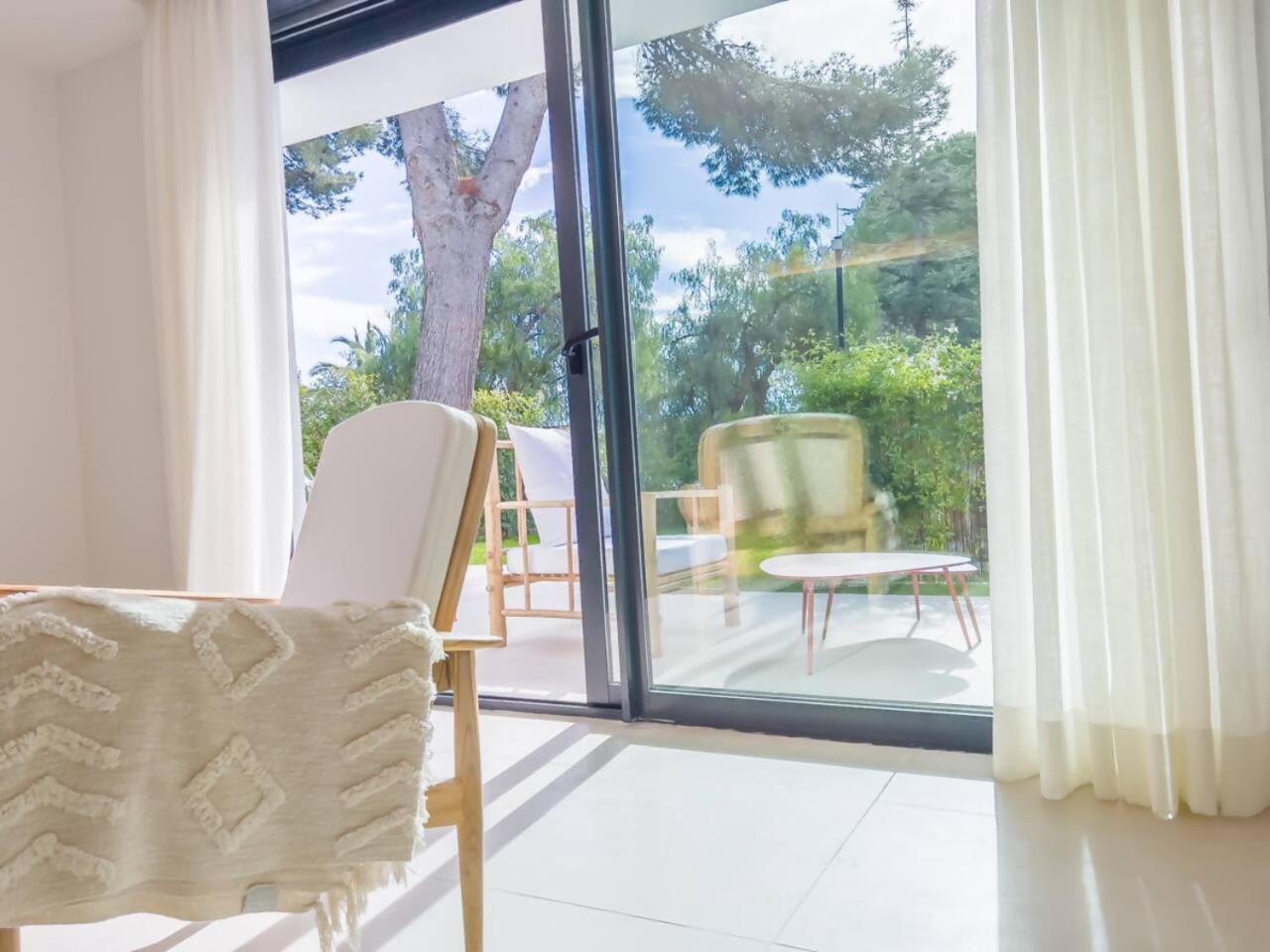 Bajo Con Jardin En La Milla De Oro Apartment Marbella Exterior photo